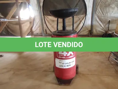 LOTE 025 - 01 COLETOR DE ÓLEO PARA CARRO (NO ESTADO, NÃO SABEMOS SE FUNCIONA. LEILÃO NÃO TEM GARANTIA E NEM DEVOLUÇÃO).