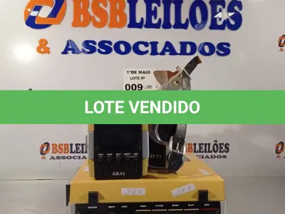 LOTE 009 - 01 CONJUNTO DE VÍDEO MARCA AKAI COMPOSTO DE VT-100, CÂMERA VC-100 E MONITOR VM-100. (NO ESTADO, LEILÃO NÃO TEM GARANTIA E NEM DEVOLUÇÃO, SUJEITO A POSSÍVEIS AVARIAS VISÍVEIS/OCULTAS E/OU AUSÊNCIA DE COMPONENTES).