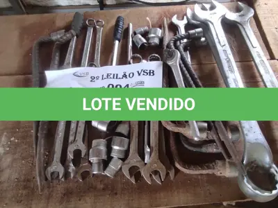 LOTE 004 - 01 LOTE COM CHAVES COMBINADAS  2”,24,19,18 L19,24, CHAVE CATRACA COM CACHIMBOS 19 (NO ESTADO, NÃO SABEMOS SE FUNCIONA. LEILÃO NÃO TEM GARANTIA E NEM DEVOLUÇÃO).