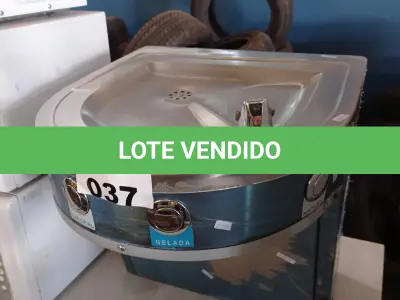 LOTE 037 - 01 BEBEDOURO DE PAREDE MARCA POLOGEL 220V. (NO ESTADO, LEILÃO NÃO TEM GARANTIA E NEM DEVOLUÇÃO, SUJEITO A POSSÍVEIS AVARIAS VISÍVEIS/OCULTAS E/OU AUSÊNCIA DE COMPONENTES).