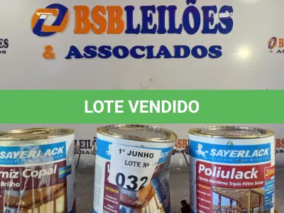 LOTE 032 - 03 GALÕES DE VERNIZ SAYERLACK 3,6L SENDO 01 MARÍTIMO. (NO ESTADO, LEILÃO NÃO TEM GARANTIA E NEM DEVOLUÇÃO, SUJEITO A POSSÍVEIS AVARIAS VISÍVEIS/OCULTAS E/OU AUSÊNCIA DE COMPONENTES).