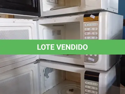 LOTE 038 - 03 MICRO-ONDAS MARCAS E MODELOS DIVERSOS PARA RETIRADA DE PEÇAS. (NO ESTADO, LEILÃO NÃO TEM GARANTIA E NEM DEVOLUÇÃO, SUJEITO A POSSÍVEIS AVARIAS VISÍVEIS/OCULTAS E/OU AUSÊNCIA DE COMPONENTES).