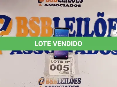 LOTE 005 - 01 - SAMSUNG GALAXY S8 64GB (NO ESTADO, NÃO SABEMOS SE FUNCIONA. LEILÃO NÃO TEM GARANTIA E NEM DEVOLUÇÃO, SUJEITO A POSSÍVEIS AVARIAS VISÍVEIS/OCULTAS E/OU AUSÊNCIA DE COMPONENTES)