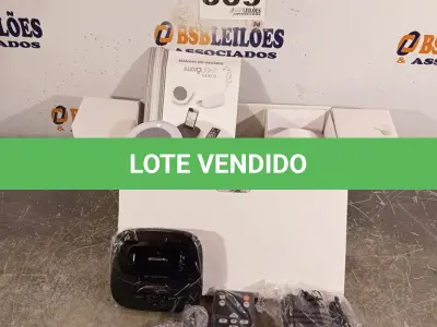 LOTE 009 - 01 - SISTEMA DE SOM E ILUMINAÇÃO SEM FIO (NO ESTADO, NÃO SABEMOS SE FUNCIONA. LEILÃO NÃO TEM GARANTIA E NEM DEVOLUÇÃO, SUJEITO A POSSÍVEIS AVARIAS VISÍVEIS/OCULTAS E/OU AUSÊNCIA DE COMPONENTES)