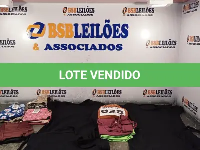 LOTE 028 - 14 – PEÇAS DE ROUPAS FEMININAS DIVERSAS (NO ESTADO, NÃO SABEMOS SE FUNCIONA. LEILÃO NÃO TEM GARANTIA E NEM DEVOLUÇÃO, SUJEITO A POSSÍVEIS AVARIAS VISÍVEIS/OCULTAS E/OU AUSÊNCIA DE COMPONENTES)