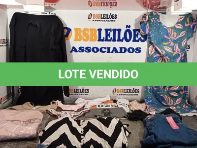 LOTE 025 - 15 – PEÇAS DE ROUPAS FEMININAS DIVERSAS (NO ESTADO, NÃO SABEMOS SE FUNCIONA. LEILÃO NÃO TEM GARANTIA E NEM DEVOLUÇÃO, SUJEITO A POSSÍVEIS AVARIAS VISÍVEIS/OCULTAS E/OU AUSÊNCIA DE COMPONENTES)