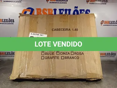 LOTE 016 - 01 - CABECEIRA CAPITONE CASAL (NO ESTADO, NÃO SABEMOS SE FUNCIONA. LEILÃO NÃO TEM GARANTIA E NEM DEVOLUÇÃO, SUJEITO A POSSÍVEIS AVARIAS VISÍVEIS/OCULTAS E/OU AUSÊNCIA DE COMPONENTES)