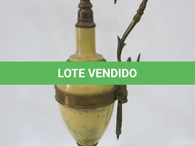 LOTE 050 - LINDA ÂNFORA DÉCADA DE 80 METAL , EM ÓTIMO ESTADO DE CONSERVAÇÃO (NO ESTADO)