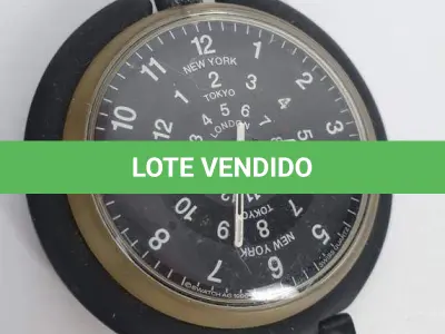 LOTE 100 - RELÓGIO SWATCH SWISS IMPORTADO SUÍÇO COM HORAS DE DIVERSOS PAÍSES ORIGINAL.  .(NO ESTADO)