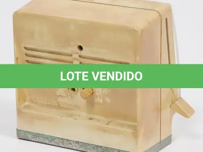 LOTE 051 - LOTE COM TRÊS RELÓGIOS ANTIGOS DÉCADA DE 80 (NO ESTADO)