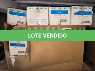 LOTE 114 - 01 LOTE COM SUPORTE PARA PLACA CEGA 4X4(NO ESTADO)