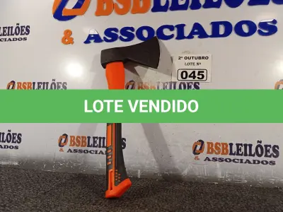 LOTE 045 - 01 MACHADINHA CAÇA E PESCA COM CABO EMBORRACHADO. (NO ESTADO) ATENÇÃO! FAZER A VISITAÇÃO ANTES DE ARREMATAR, NÃO SABEMOS SE FUNCIONA. LEILÃO NÃO TEM GARANTIA E NEM DEVOLUÇÃO, SUJEITO A POSSÍVEIS AVARIAS VISÍVEIS/OCULTAS E/OU AUSÊNCIA DE COMPONENTES.