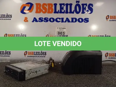 LOTE 003 - 01 APARELHO DE SOM AUTOMOTIVO E 01 ESTABILIZADOR. (NO ESTADO) ATENÇÃO! FAZER A VISITAÇÃO ANTES DE ARREMATAR, NÃO SABEMOS SE FUNCIONA. LEILÃO NÃO TEM GARANTIA E NEM DEVOLUÇÃO, SUJEITO A POSSÍVEIS AVARIAS VISÍVEIS/OCULTAS E/OU AUSÊNCIA DE COMPONENTES.