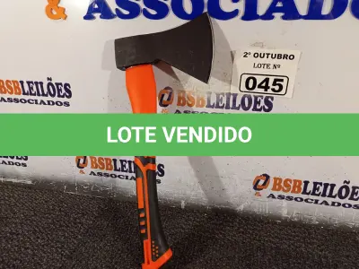 LOTE 045 - 01 MACHADINHA CAÇA E PESCA COM CABO EMBORRACHADO. (NO ESTADO) ATENÇÃO! FAZER A VISITAÇÃO ANTES DE ARREMATAR, NÃO SABEMOS SE FUNCIONA. LEILÃO NÃO TEM GARANTIA E NEM DEVOLUÇÃO, SUJEITO A POSSÍVEIS AVARIAS VISÍVEIS/OCULTAS E/OU AUSÊNCIA DE COMPONENTES.