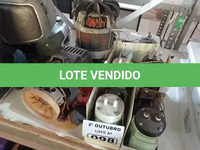 LOTE 098 - 01 LOTE COM MOTORES DIVERSOS. (NO ESTADO) ATENÇÃO! FAZER A VISITAÇÃO ANTES DE ARREMATAR, NÃO SABEMOS SE FUNCIONA. LEILÃO NÃO TEM GARANTIA E NEM DEVOLUÇÃO, SUJEITO A POSSÍVEIS AVARIAS VISÍVEIS/OCULTAS E/OU AUSÊNCIA DE COMPONENTES.