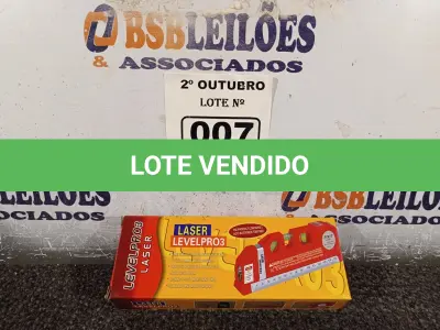 LOTE 007 - 01 TRENA DE 2.50M COM NÍVEL A LASER. (NO ESTADO) ATENÇÃO! FAZER A VISITAÇÃO ANTES DE ARREMATAR, NÃO SABEMOS SE FUNCIONA. LEILÃO NÃO TEM GARANTIA E NEM DEVOLUÇÃO, SUJEITO A POSSÍVEIS AVARIAS VISÍVEIS/OCULTAS E/OU AUSÊNCIA DE COMPONENTES.