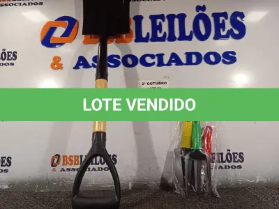 LOTE 027 - 01 CONJUNTO PARA JARDINAGEM E 01 MINI PÁ PARA ACAMPAMENTO. (NO ESTADO) ATENÇÃO! FAZER A VISITAÇÃO ANTES DE ARREMATAR, NÃO SABEMOS SE FUNCIONA. LEILÃO NÃO TEM GARANTIA E NEM DEVOLUÇÃO, SUJEITO A POSSÍVEIS AVARIAS VISÍVEIS/OCULTAS E/OU AUSÊNCIA DE COMPONENTES.
