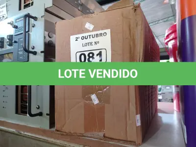 LOTE 081 - 01 LOTE COM VÁRIOS CAPACITORES ANTIGOS MARCAS E MODELOS DIVERSOS. (NO ESTADO) ATENÇÃO! FAZER A VISITAÇÃO ANTES DE ARREMATAR, NÃO SABEMOS SE FUNCIONA. LEILÃO NÃO TEM GARANTIA E NEM DEVOLUÇÃO, SUJEITO A POSSÍVEIS AVARIAS VISÍVEIS/OCULTAS E/OU AUSÊNCIA DE COMPONENTES.