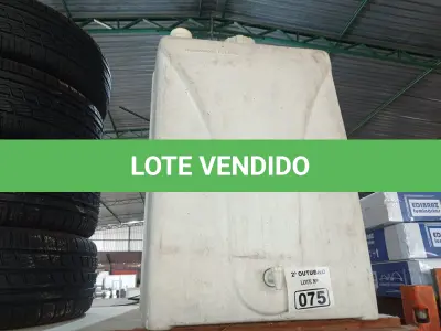 LOTE 075 - 02 RESERVATÓRIOS DE PLÁSTICO. (NO ESTADO) ATENÇÃO! FAZER A VISITAÇÃO ANTES DE ARREMATAR, NÃO SABEMOS SE FUNCIONA. LEILÃO NÃO TEM GARANTIA E NEM DEVOLUÇÃO, SUJEITO A POSSÍVEIS AVARIAS VISÍVEIS/OCULTAS E/OU AUSÊNCIA DE COMPONENTES.