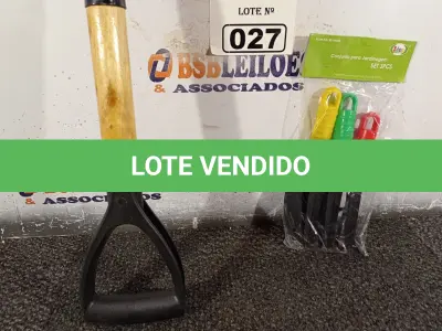 LOTE 027 - 01 CONJUNTO PARA JARDINAGEM E 01 MINI PÁ PARA ACAMPAMENTO. (NO ESTADO) ATENÇÃO! FAZER A VISITAÇÃO ANTES DE ARREMATAR, NÃO SABEMOS SE FUNCIONA. LEILÃO NÃO TEM GARANTIA E NEM DEVOLUÇÃO, SUJEITO A POSSÍVEIS AVARIAS VISÍVEIS/OCULTAS E/OU AUSÊNCIA DE COMPONENTES.