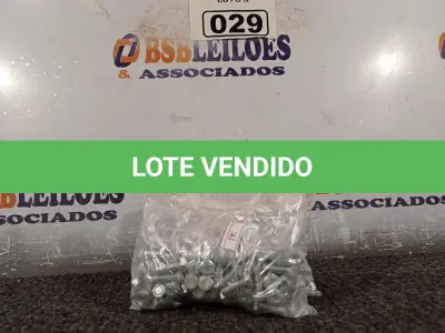LOTE 029 - 01 KIT DE PARAFUSOS SEXTAVADOS (NO ESTADO) ATENÇÃO! FAZER A VISITAÇÃO ANTES DE ARREMATAR, NÃO SABEMOS SE FUNCIONA. LEILÃO NÃO TEM GARANTIA E NEM DEVOLUÇÃO, SUJEITO A POSSÍVEIS AVARIAS VISÍVEIS/OCULTAS E/OU AUSÊNCIA DE COMPONENTES.