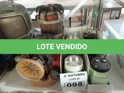 LOTE 098 - 01 LOTE COM MOTORES DIVERSOS. (NO ESTADO) ATENÇÃO! FAZER A VISITAÇÃO ANTES DE ARREMATAR, NÃO SABEMOS SE FUNCIONA. LEILÃO NÃO TEM GARANTIA E NEM DEVOLUÇÃO, SUJEITO A POSSÍVEIS AVARIAS VISÍVEIS/OCULTAS E/OU AUSÊNCIA DE COMPONENTES.