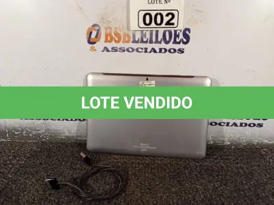 LOTE 002 - 01 TABLET SAMSUNG TAB2 10.1 COM CABO. (NO ESTADO) ATENÇÃO! FAZER A VISITAÇÃO ANTES DE ARREMATAR, NÃO SABEMOS SE FUNCIONA. LEILÃO NÃO TEM GARANTIA E NEM DEVOLUÇÃO, SUJEITO A POSSÍVEIS AVARIAS VISÍVEIS/OCULTAS E/OU AUSÊNCIA DE COMPONENTES.