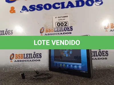 LOTE 002 - 01 TABLET SAMSUNG TAB2 10.1 COM CABO. (NO ESTADO) ATENÇÃO! FAZER A VISITAÇÃO ANTES DE ARREMATAR, NÃO SABEMOS SE FUNCIONA. LEILÃO NÃO TEM GARANTIA E NEM DEVOLUÇÃO, SUJEITO A POSSÍVEIS AVARIAS VISÍVEIS/OCULTAS E/OU AUSÊNCIA DE COMPONENTES.