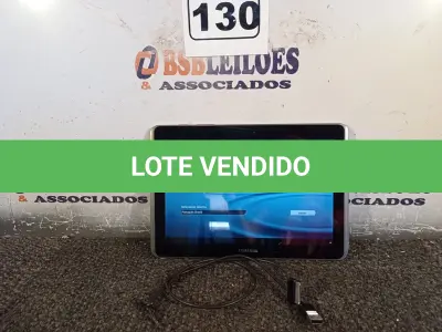 LOTE 130 - 01 TABLET SAMSUNG COM CABO. (NO ESTADO) ATENÇÃO! FAZER A VISITAÇÃO ANTES DE ARREMATAR, NÃO SABEMOS SE FUNCIONA. LEILÃO NÃO TEM GARANTIA E NEM DEVOLUÇÃO, SUJEITO A POSSÍVEIS AVARIAS VISÍVEIS/OCULTAS E/OU AUSÊNCIA DE COMPONENTES.