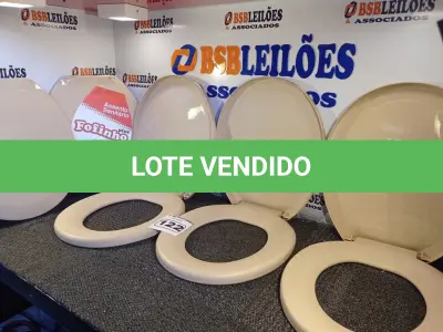 LOTE 122 - 05 ASSENTOS PARA VASO SANITÁRIO. (NO ESTADO) ATENÇÃO! FAZER A VISITAÇÃO ANTES DE ARREMATAR, NÃO SABEMOS SE FUNCIONA. LEILÃO NÃO TEM GARANTIA E NEM DEVOLUÇÃO, SUJEITO A POSSÍVEIS AVARIAS VISÍVEIS/OCULTAS E/OU AUSÊNCIA DE COMPONENTES.