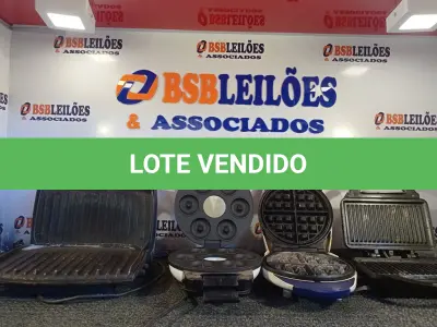 LOTE 148 - 01 GEORGE FOREMAN, 01 SANDUICHEIRA, 01 MÁQUINA DE FAZER DONUTS E 01 MÁQUINA DE FAZE WAFFLE. (NO ESTADO) ATENÇÃO! FAZER A VISITAÇÃO ANTES DE ARREMATAR, NÃO SABEMOS SE FUNCIONA. LEILÃO NÃO TEM GARANTIA E NEM DEVOLUÇÃO, SUJEITO A POSSÍVEIS AVARIAS VISÍVEIS/OCULTAS E/OU AUSÊNCIA DE COMPONENTES.