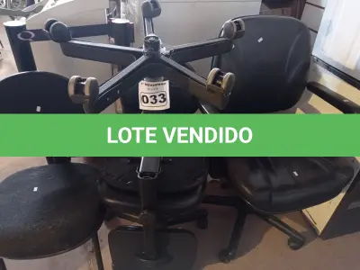 LOTE 033 - 04 CADEIRAS DE ESCRITÓRIO MARCAS E MODELOS DIVERSOS. (NO ESTADO) ATENÇÃO! FAZER A VISITAÇÃO ANTES DE ARREMATAR, NÃO SABEMOS SE FUNCIONA. LEILÃO NÃO TEM GARANTIA E NEM DEVOLUÇÃO, SUJEITO A POSSÍVEIS AVARIAS VISÍVEIS/OCULTAS E/OU AUSÊNCIA DE COMPONENTES.