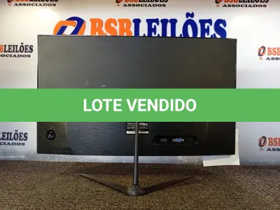 LOTE 038 - 01 MONITOR. (NO ESTADO) ATENÇÃO! FAZER A VISITAÇÃO ANTES DE ARREMATAR, NÃO SABEMOS SE FUNCIONA. LEILÃO NÃO TEM GARANTIA E NEM DEVOLUÇÃO, SUJEITO A POSSÍVEIS AVARIAS VISÍVEIS/OCULTAS E/OU AUSÊNCIA DE COMPONENTES.