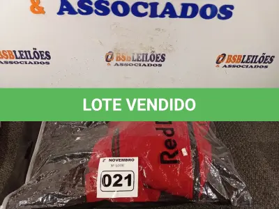 LOTE 021 - 01 JAQUETA TAMANHO “GG”. (NO ESTADO) ATENÇÃO! FAZER A VISITAÇÃO ANTES DE ARREMATAR, NÃO SABEMOS SE FUNCIONA. LEILÃO NÃO TEM GARANTIA E NEM DEVOLUÇÃO, SUJEITO A POSSÍVEIS AVARIAS VISÍVEIS/OCULTAS E/OU AUSÊNCIA DE COMPONENTES.