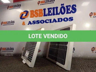 LOTE 016 - 02 PAINÉIS FOTOVOLTAICOS 18V 10W. (NO ESTADO) ATENÇÃO! FAZER A VISITAÇÃO ANTES DE ARREMATAR, NÃO SABEMOS SE FUNCIONA. LEILÃO NÃO TEM GARANTIA E NEM DEVOLUÇÃO, SUJEITO A POSSÍVEIS AVARIAS VISÍVEIS/OCULTAS E/OU AUSÊNCIA DE COMPONENTES.