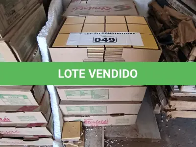 LOTE 049 - 01 LOTE COM PASTILHA 10CM X 10CM NA COR AMARELO (NO ESTADO, NÃO SABEMOS SE FUNCIONA. LEILÃO NÃO TEM GARANTIA E NEM DEVOLUÇÃO).