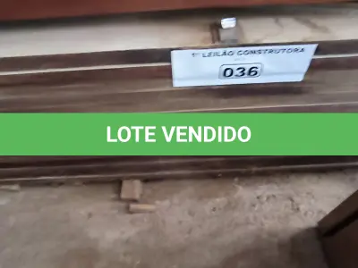 LOTE 036 - 01 LOTE COM PORTAS EM MADEIRAS EM FORMICAS (NO ESTADO, NÃO SABEMOS SE FUNCIONA. LEILÃO NÃO TEM GARANTIA E NEM DEVOLUÇÃO).