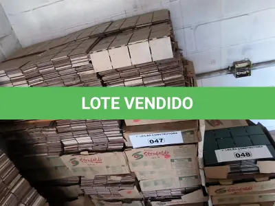 LOTE 047 - 01 LOTE COM PASTILHAS 10CM X 10CM NA COR BEGE (NO ESTADO, NÃO SABEMOS SE FUNCIONA. LEILÃO NÃO TEM GARANTIA E NEM DEVOLUÇÃO).