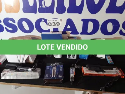 LOTE 039 - 12 – ITENS DIVERSOS (APROXIADAMENTE) (NO ESTADO, NÃO SABEMOS SE FUNCIONA. LEILÃO NÃO TEM GARANTIA E NEM DEVOLUÇÃO, SUJEITO A POSSÍVEIS AVARIAS VISÍVEIS/OCULTAS E/OU AUSÊNCIA DE COMPONENTES)