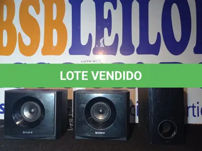 LOTE 049 - 03 – CAIXAS DE SOM (NO ESTADO, NÃO SABEMOS SE FUNCIONA. LEILÃO NÃO TEM GARANTIA E NEM DEVOLUÇÃO, SUJEITO A POSSÍVEIS AVARIAS VISÍVEIS/OCULTAS E/OU AUSÊNCIA DE COMPONENTES)