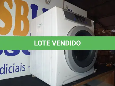 LOTE 047 - 01 - SECADORA DE ROUPAS ELECTROLUX COMPACTA TURBO 10,5KG 220VOLTS (NO ESTADO, NÃO SABEMOS SE FUNCIONA. LEILÃO NÃO TEM GARANTIA E NEM DEVOLUÇÃO, SUJEITO A POSSÍVEIS AVARIAS VISÍVEIS/OCULTAS E/OU AUSÊNCIA DE COMPONENTES)