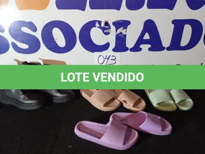 LOTE 043 - 04 – PARES DE CALÇADOS FEMININO Nº 37/38 (NO ESTADO, NÃO SABEMOS SE FUNCIONA. LEILÃO NÃO TEM GARANTIA E NEM DEVOLUÇÃO, SUJEITO A POSSÍVEIS AVARIAS VISÍVEIS/OCULTAS E/OU AUSÊNCIA DE COMPONENTES)