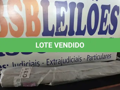LOTE 031 - 01 - TAPETE CHARMIN RETANGULAR SHAGGY 150X200 CM (NO ESTADO, NÃO SABEMOS SE FUNCIONA. LEILÃO NÃO TEM GARANTIA E NEM DEVOLUÇÃO, SUJEITO A POSSÍVEIS AVARIAS VISÍVEIS/OCULTAS E/OU AUSÊNCIA DE COMPONENTES)