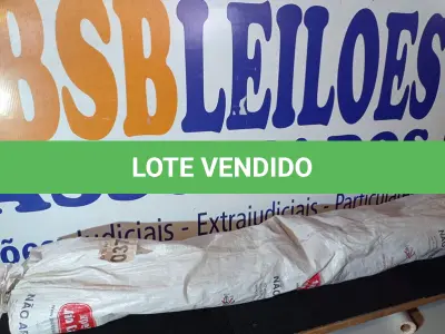 LOTE 037 - 01 - TAPETE MAVI 2 X 2,5M (NO ESTADO, NÃO SABEMOS SE FUNCIONA. LEILÃO NÃO TEM GARANTIA E NEM DEVOLUÇÃO, SUJEITO A POSSÍVEIS AVARIAS VISÍVEIS/OCULTAS E/OU AUSÊNCIA DE COMPONENTES)