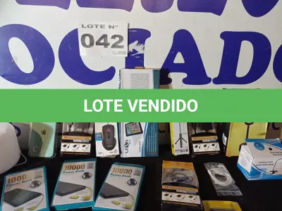 LOTE 042 - 20 – ITENS DIVERSOS (APROXIMADAMENTE) (NO ESTADO, NÃO SABEMOS SE FUNCIONA. LEILÃO NÃO TEM GARANTIA E NEM DEVOLUÇÃO, SUJEITO A POSSÍVEIS AVARIAS VISÍVEIS/OCULTAS E/OU AUSÊNCIA DE COMPONENTES)