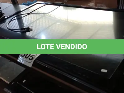 LOTE 505 - 01 TV LG 42” POL. (NO ESTADO) ATENÇÃO! FAZER A VISITAÇÃO ANTES DE ARREMATAR, NÃO SABEMOS SE FUNCIONA. LEILÃO NÃO TEM GARANTIA E NEM DEVOLUÇÃO, SUJEITO A POSSÍVEIS AVARIAS VISÍVEIS/OCULTAS E/OU AUSÊNCIA DE COMPONENTES.
