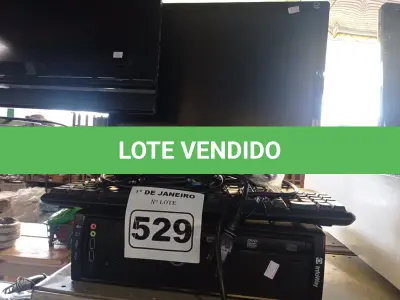 LOTE 529 - 01 CPU, 01 MONITOR, 01 TECLADO E 01 MOUSE. (NO ESTADO) ATENÇÃO! FAZER A VISITAÇÃO ANTES DE ARREMATAR, NÃO SABEMOS SE FUNCIONA. LEILÃO NÃO TEM GARANTIA E NEM DEVOLUÇÃO, SUJEITO A POSSÍVEIS AVARIAS VISÍVEIS/OCULTAS E/OU AUSÊNCIA DE COMPONENTES.