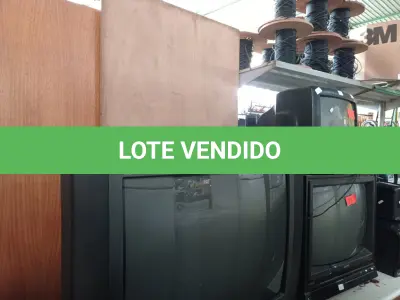 LOTE 577 - 03 TV’S DE TUBO MARCAS E MODELOS DIVERSOS. (NO ESTADO) ATENÇÃO! FAZER A VISITAÇÃO ANTES DE ARREMATAR, NÃO SABEMOS SE FUNCIONA. LEILÃO NÃO TEM GARANTIA E NEM DEVOLUÇÃO, SUJEITO A POSSÍVEIS AVARIAS VISÍVEIS/OCULTAS E/OU AUSÊNCIA DE COMPONENTES.