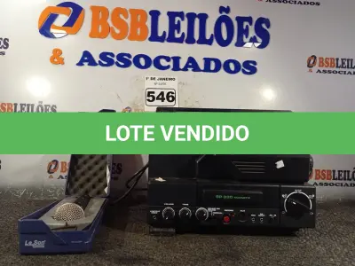 LOTE 546 - 01 PROJETOR E 01 MICROFONE. (NO ESTADO) ATENÇÃO! FAZER A VISITAÇÃO ANTES DE ARREMATAR, NÃO SABEMOS SE FUNCIONA. LEILÃO NÃO TEM GARANTIA E NEM DEVOLUÇÃO, SUJEITO A POSSÍVEIS AVARIAS VISÍVEIS/OCULTAS E/OU AUSÊNCIA DE COMPONENTES.