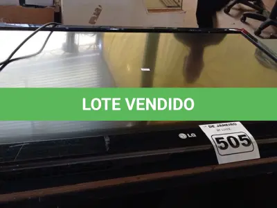 LOTE 505 - 01 TV LG 42” POL. (NO ESTADO) ATENÇÃO! FAZER A VISITAÇÃO ANTES DE ARREMATAR, NÃO SABEMOS SE FUNCIONA. LEILÃO NÃO TEM GARANTIA E NEM DEVOLUÇÃO, SUJEITO A POSSÍVEIS AVARIAS VISÍVEIS/OCULTAS E/OU AUSÊNCIA DE COMPONENTES.